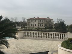 -上海玫瑰园度假酒店