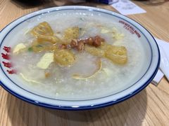 荔湾艇仔粥-荔银肠粉·非遗手藝(夫子庙店)