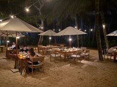 -三亚艾迪逊酒店·海滩烧烤 BARBACOA·现场乐队·浪漫晚餐·烧烤海鲜