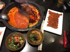 -宽板凳老灶火锅(簋街店)