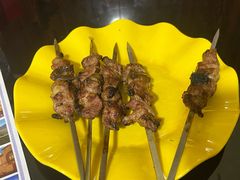-烤肉小伙烤肉店