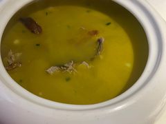 -阿瓦山寨·湘菜现炒·剁椒鱼头王(咸阳总店)