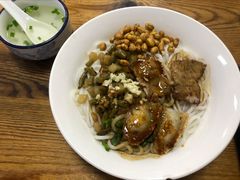 -牛八宝桂林米粉(八里庄店)