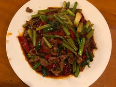 酸辣鸡杂-临江餐馆二楼美食部落