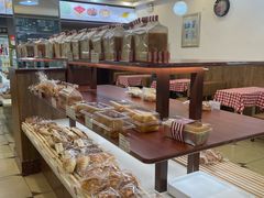 -红宝石·鲜奶小方·海派西点房(南丹店)
