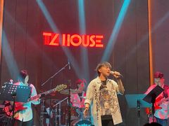 -TZ House音乐现场(来福士中心店)