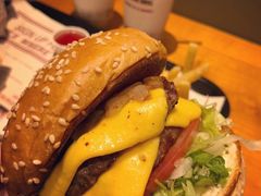 -The Habit Burger Grill 哈比特汉堡(复兴soho店)