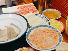 -沸炉重庆老火锅(军事博物馆店)