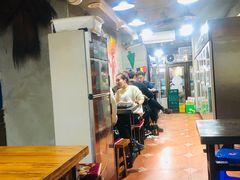 大堂-三番火辣串串香(总店)