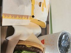 -麦当劳(虹梅路地铁站店)