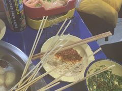 鸳鸯锅底-马路边边·成都串串(翠柏路店)