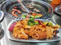 -马路牙子烧烤音乐酒馆(望京店)