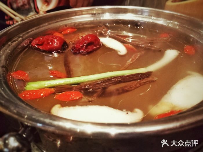 洪门里老鹰茶火锅(航天城上城店)白锅图片