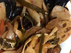 -紫燕百味鸡(明湖店)