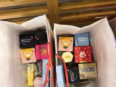 -泡泡玛特POPMART(上海环球港店)