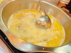 -鲜入围煮花胶鸡海鲜火锅
