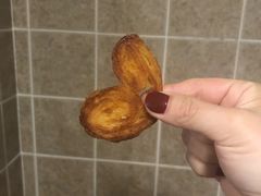 小蝴蝶酥-上海哈尔滨食品厂(淮海中路店)