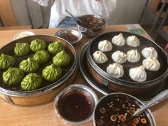 -清真老铁家灌汤包