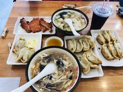 -小姜锅贴(凤凰街店)