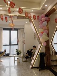 -V8潮牌·接发烫染连锁