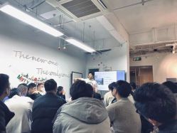 -浙江1+1主持人工作室