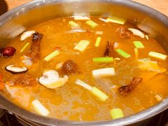 酸萝卜鸭架汤-守柴炉烤鸭(中海国际店)
