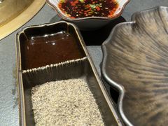 -铭牛烧肉·和牛海鲜自助(高新月牙湖店)