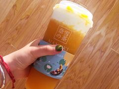 -奈雪的茶(湖滨银泰in77C区PRO店)