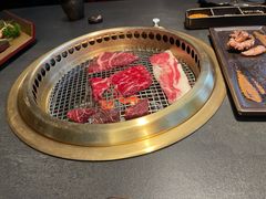 -铭牛烧肉·和牛海鲜自助(高新月牙湖店)