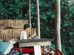 -乌托邦酒吧和餐厅