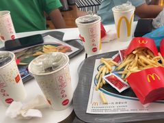 -麦当劳(鄂尔多斯机场店)
