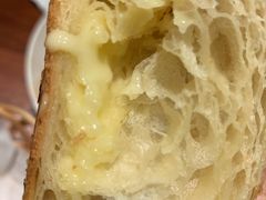黄金流奶羊角-麦田工坊(月湖店)