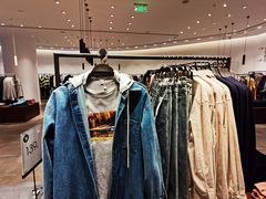 -URBAN REVIVO(上海中庚漫游城店)