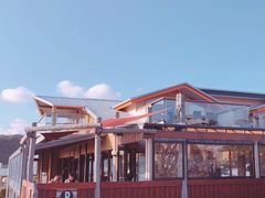 -12 Rocks Beach Bar Cafe