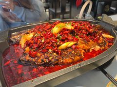 -江边城外烤全鱼(世茂广场店)
