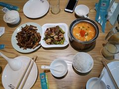 -小镇大厨新概念复合中餐厅(万达广场大连高新店)