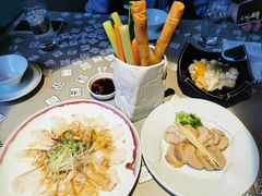 笔筒色拉-穹六人间 people 6(岳阳路店)