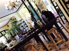 -良友书坊(安徽路店)