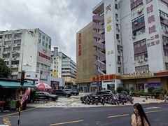 -飞马城原创时装中心(南油第二工业区店)