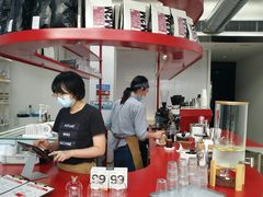 -UNI UNI(环亚凯瑟琳店)