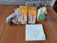 -全家便利店(大连路二店)
