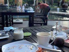 -三亚湾海居铂尔曼度假酒店