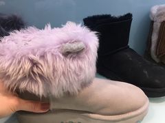 -UGG(燕莎奥特莱斯购物中心店)