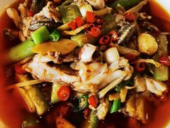 半汤牛蛙-懒人盐府人家(航天桥店)