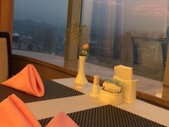 -宜昌均瑶国际酒店(宜昌CBD购物中心夷陵广场店)