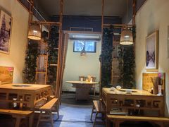 -大众跷脚牛肉馆·非遗传承单位(峨眉山店)