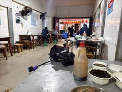 -正宗杨记普洱酸醋米线(总店)