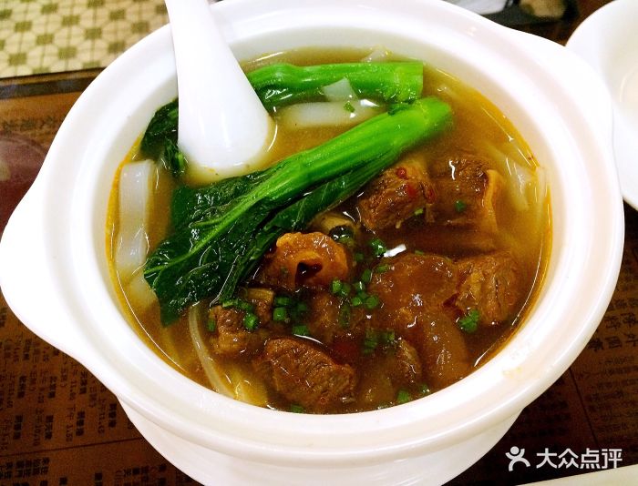 添好彩港式茶餐厅牛腩啫肠粉图片 - 第1张