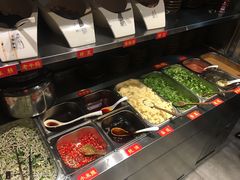 自助调料区-宽板凳老灶火锅(簋街店)