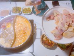 -椰子湾·海南火锅·糟粕醋·椰子鸡(正大广场店)